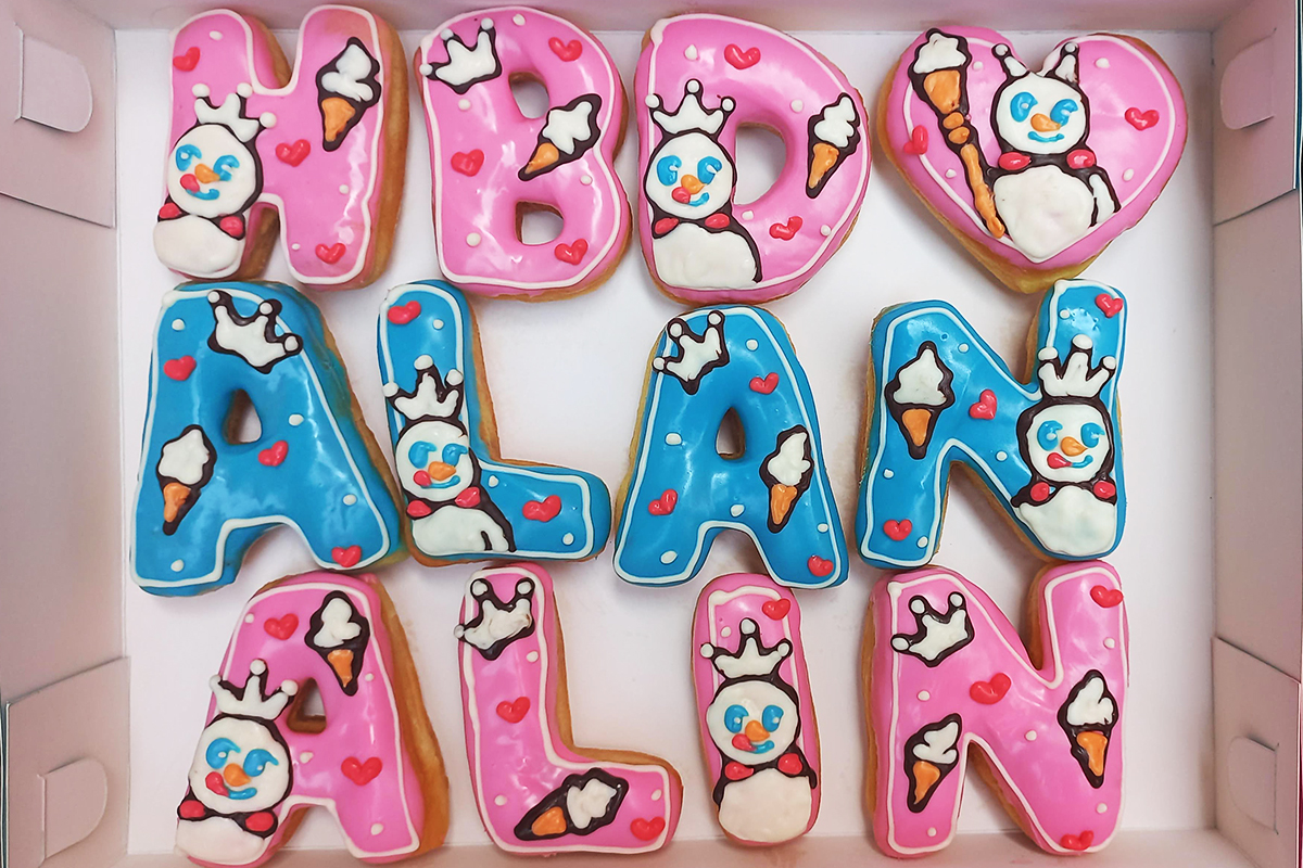 Donat Huruf HBD alan alin Donat Huruf HBD alan alin - Donat Lukis