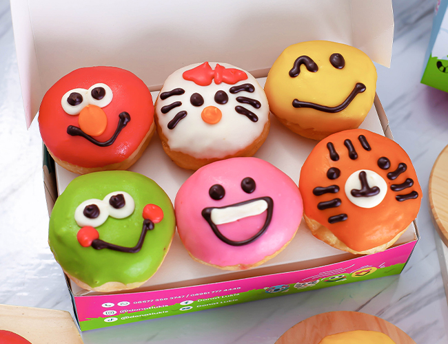 Donat Gambar (1/2 Lusin) Donat Gambar (1/2 Lusin) - Donat Lukis